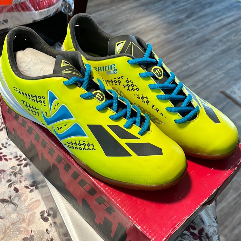 Warrior Gambler indoor soccer shoes